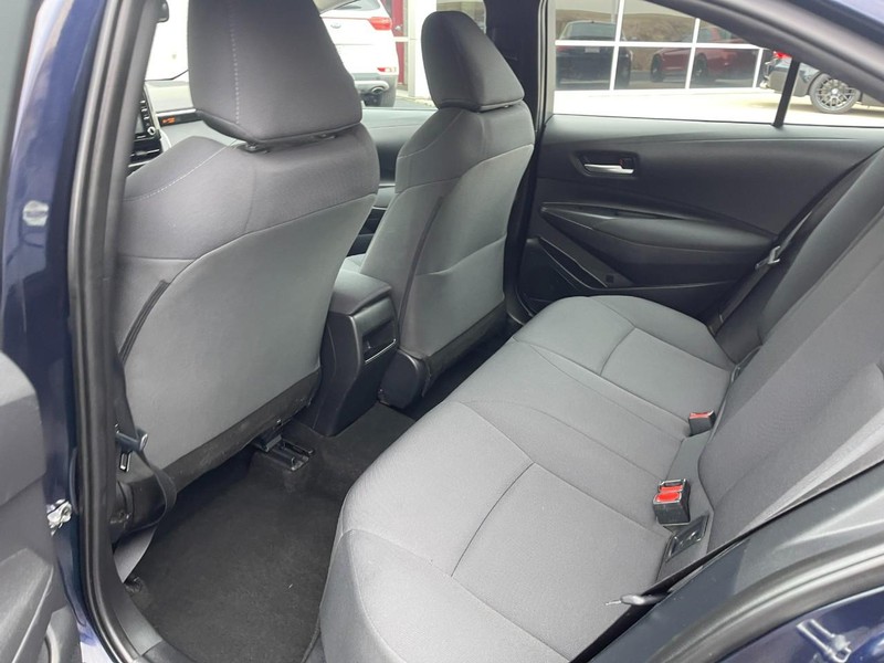 Toyota Corolla Vehicle Image 11