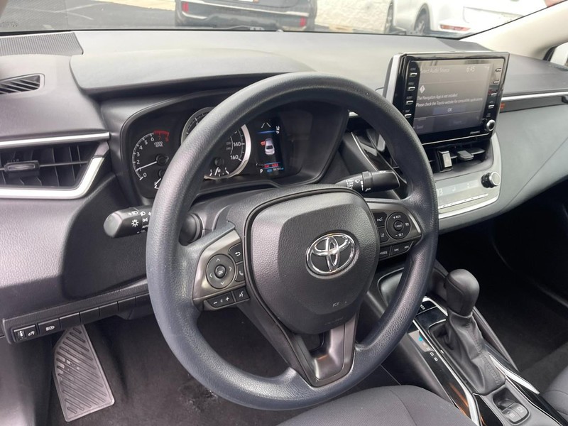 Toyota Corolla Vehicle Image 13