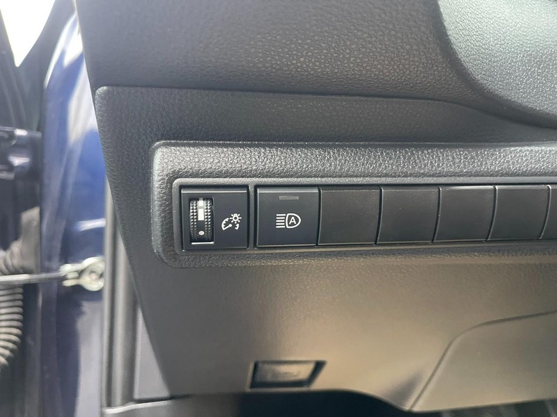 Toyota Corolla Vehicle Image 14