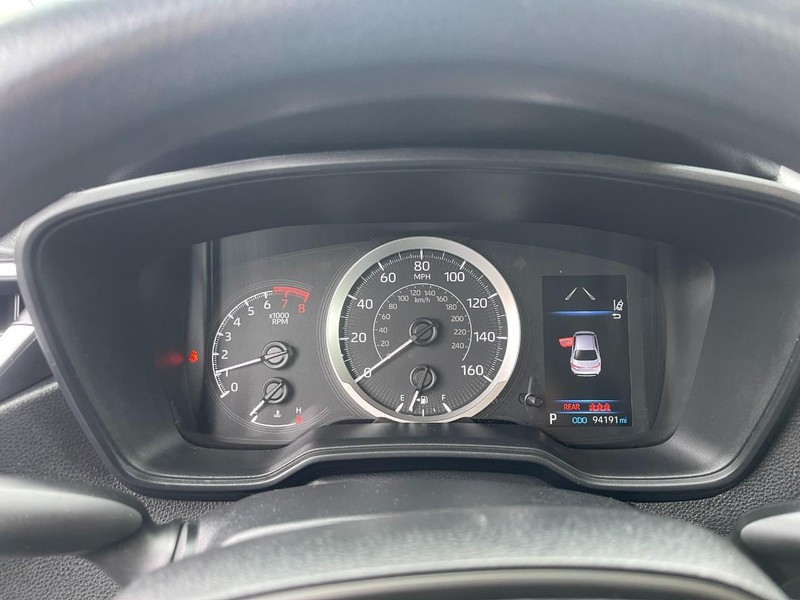 Toyota Corolla Vehicle Image 17