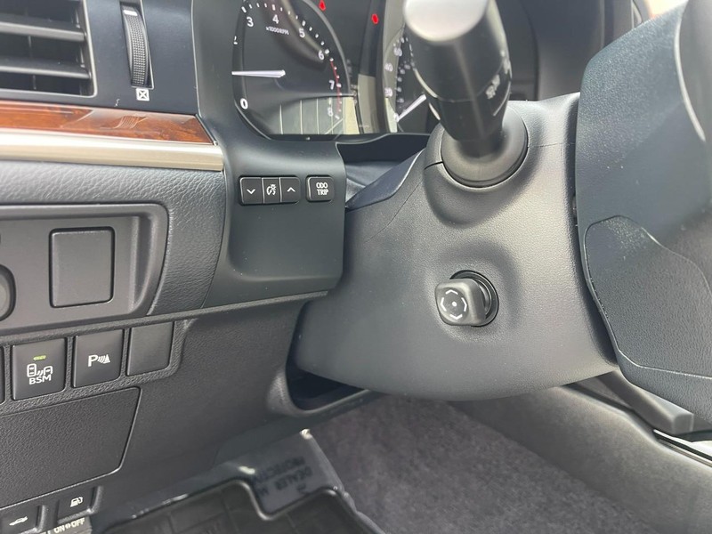 Lexus ES 350 Vehicle Image 23