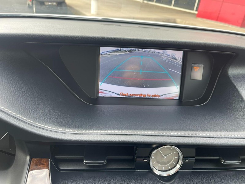 Lexus ES 350 Vehicle Image 35