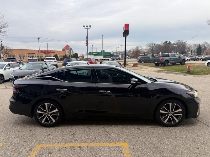 Nissan Maxima Vehicle Image 04