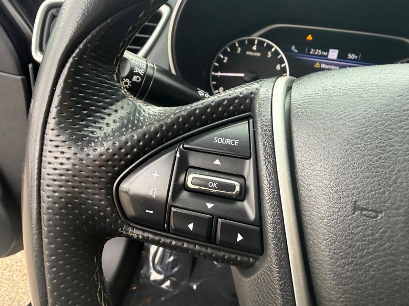 Nissan Maxima Vehicle Image 20