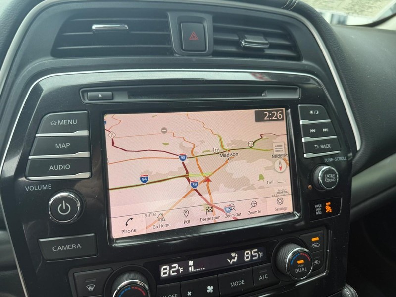 Nissan Maxima Vehicle Image 24