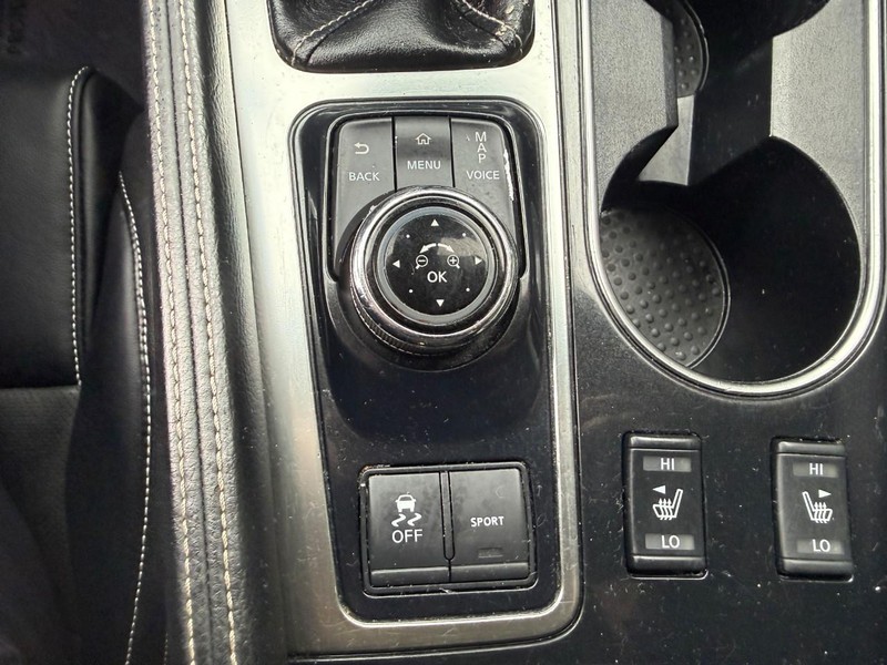 Nissan Maxima Vehicle Image 27