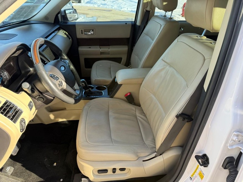 Ford Flex Vehicle Image 09