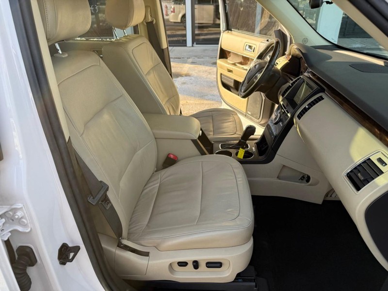 Ford Flex Vehicle Image 23