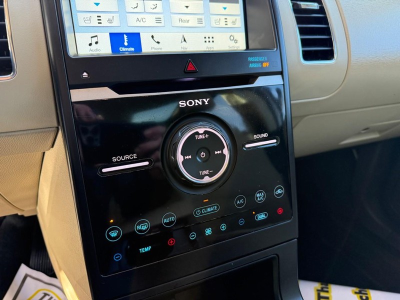 Ford Flex Vehicle Image 36