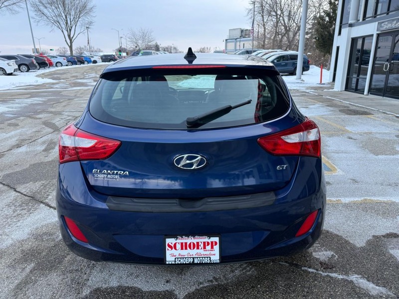 Hyundai Elantra GT Vehicle Image 05