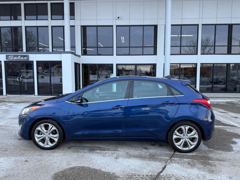 Hyundai Elantra GT Vehicle Image 07