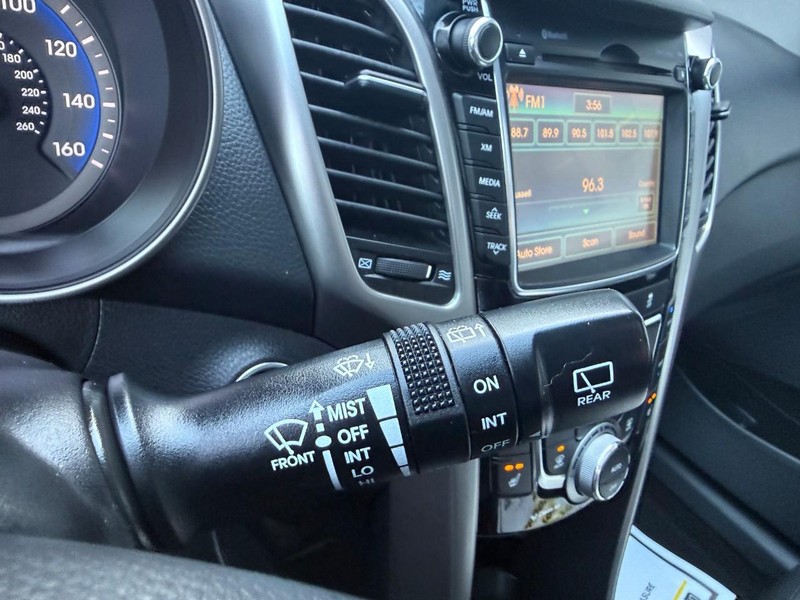 Hyundai Elantra GT Vehicle Image 19