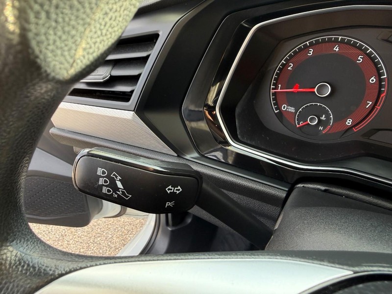 Volkswagen Jetta Vehicle Image 20