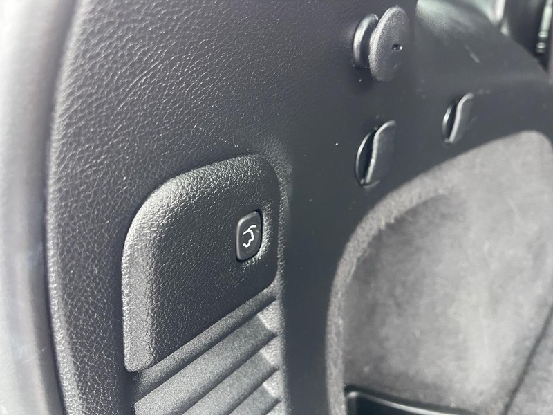 Jeep Grand Cherokee Vehicle Image 15