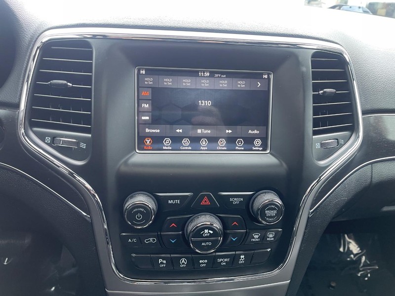 Jeep Grand Cherokee Vehicle Image 26