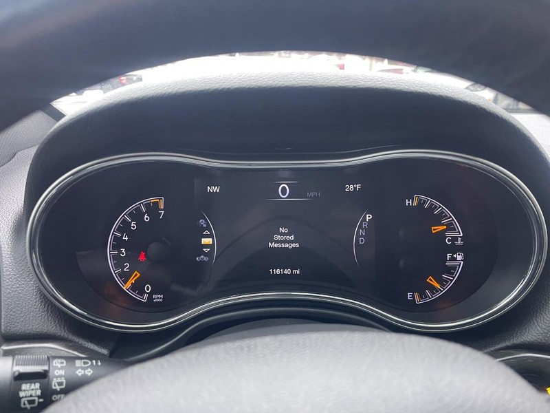 Jeep Grand Cherokee Vehicle Image 28