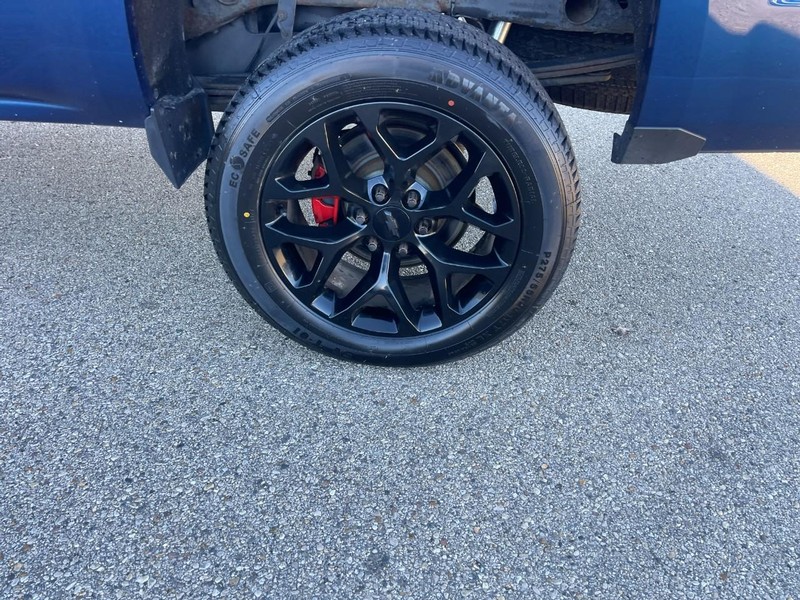 Chevrolet Silverado 1500 Vehicle Image 05