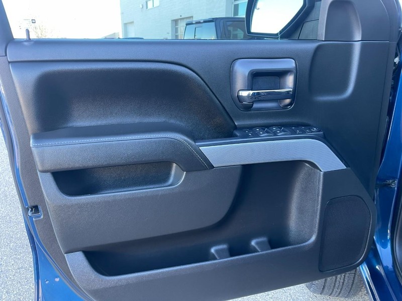 Chevrolet Silverado 1500 Vehicle Image 18
