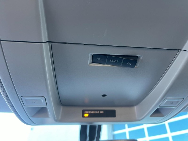 Chevrolet Silverado 1500 Vehicle Image 28