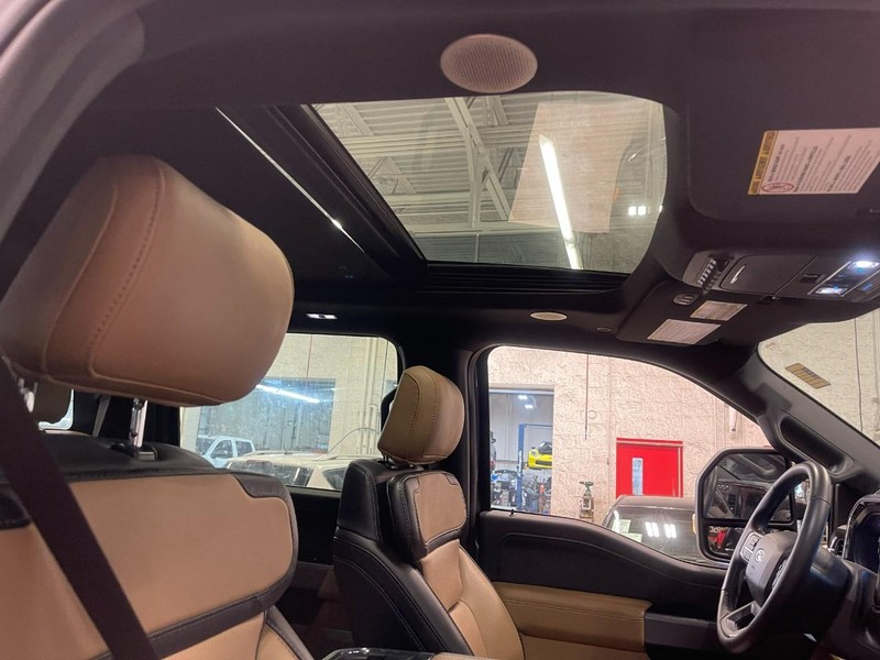 Ford Super Duty F-350 SRW Vehicle Image 03