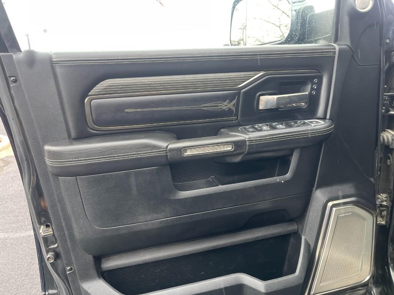 Ram 2500 Vehicle Image 16