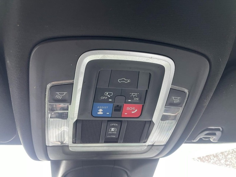 Ram 2500 Vehicle Image 28