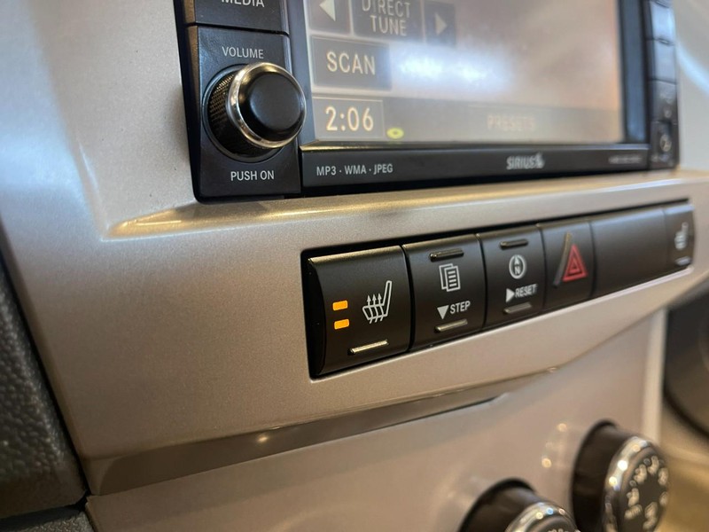 Chrysler Sebring Vehicle Image 21