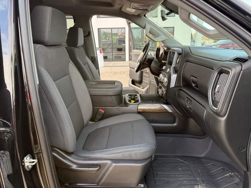 GMC Sierra 1500 Vehicle Image 16