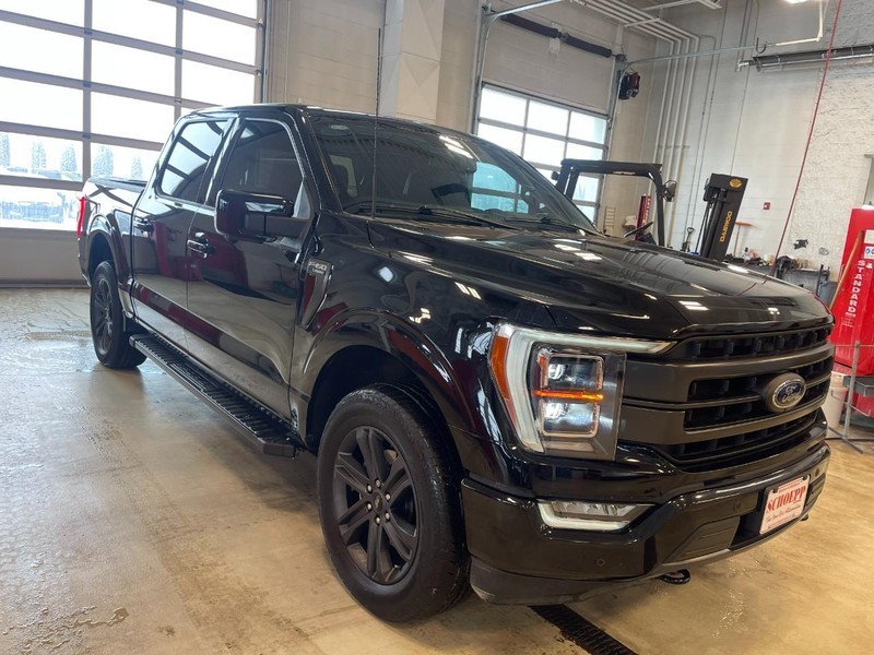 2023 Ford F-150 Lariat photo 2