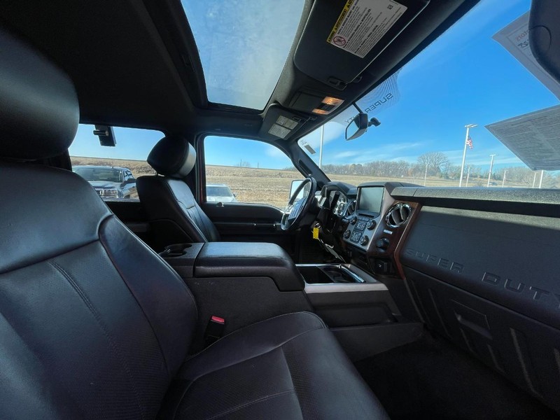 Ford Super Duty F-250 SRW Vehicle Image 05
