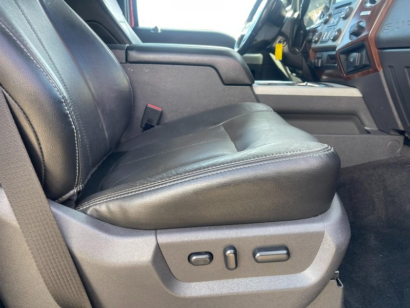 Ford Super Duty F-250 SRW Vehicle Image 06