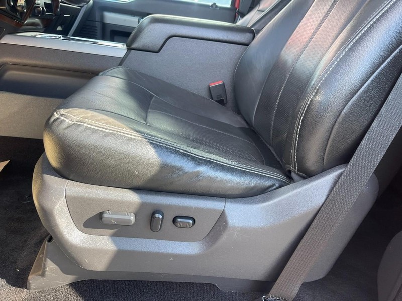 Ford Super Duty F-250 SRW Vehicle Image 12