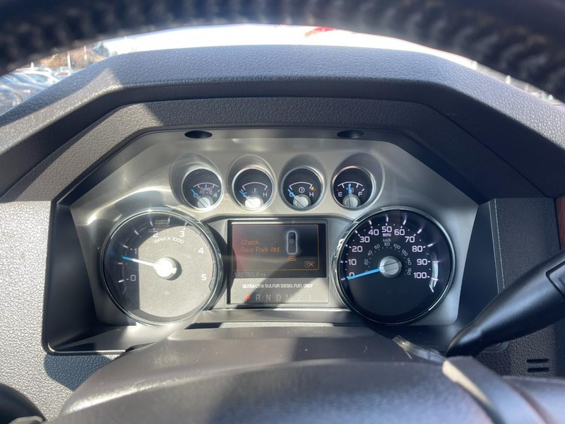 Ford Super Duty F-250 SRW Vehicle Image 19