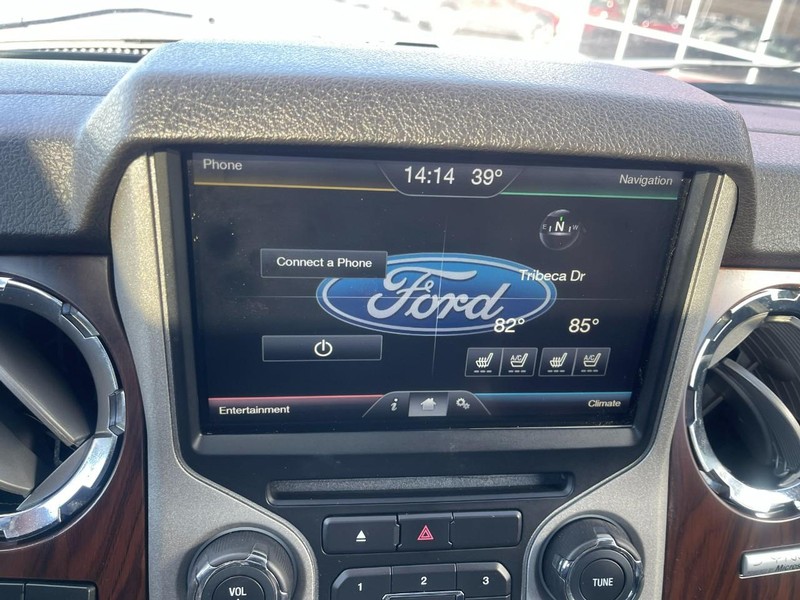 Ford Super Duty F-250 SRW Vehicle Image 24