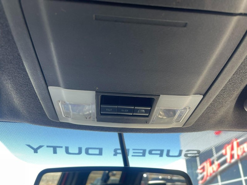 Ford Super Duty F-250 SRW Vehicle Image 26