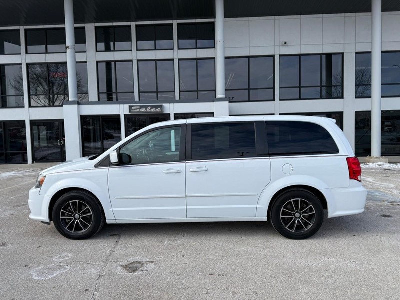 Dodge Grand Caravan Vehicle Image 08