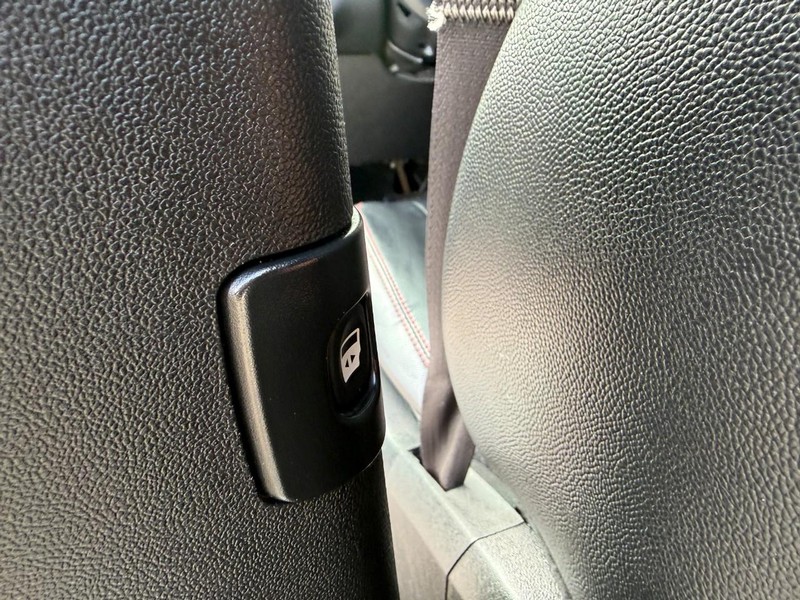 Dodge Grand Caravan Vehicle Image 13