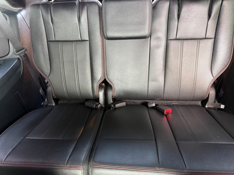 Dodge Grand Caravan Vehicle Image 17