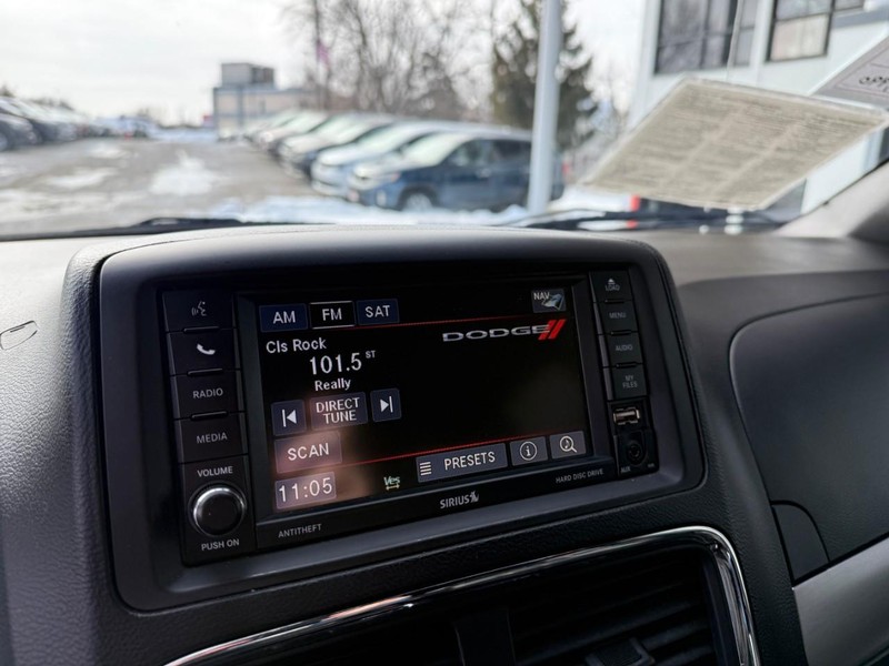 Dodge Grand Caravan Vehicle Image 32