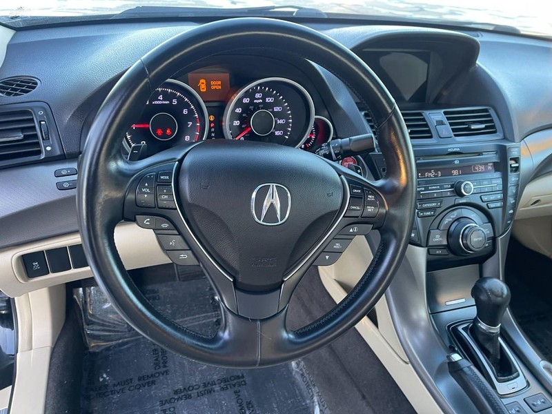 Acura TL Vehicle Full-screen Gallery Image 22