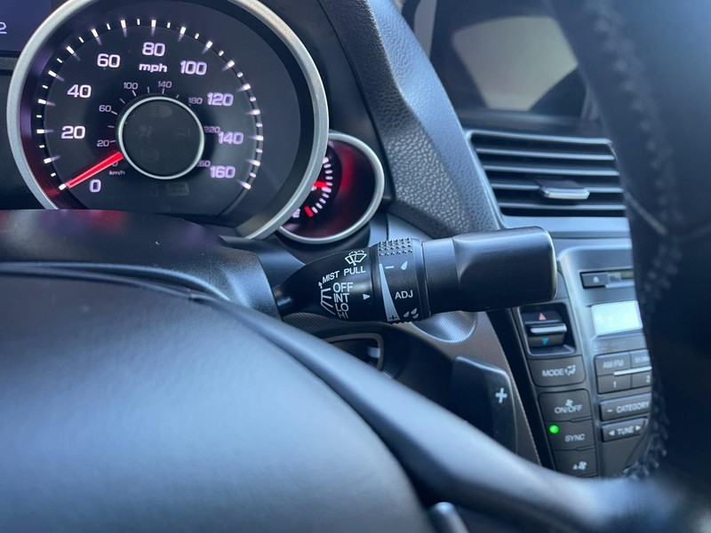 Acura TL Vehicle Full-screen Gallery Image 26