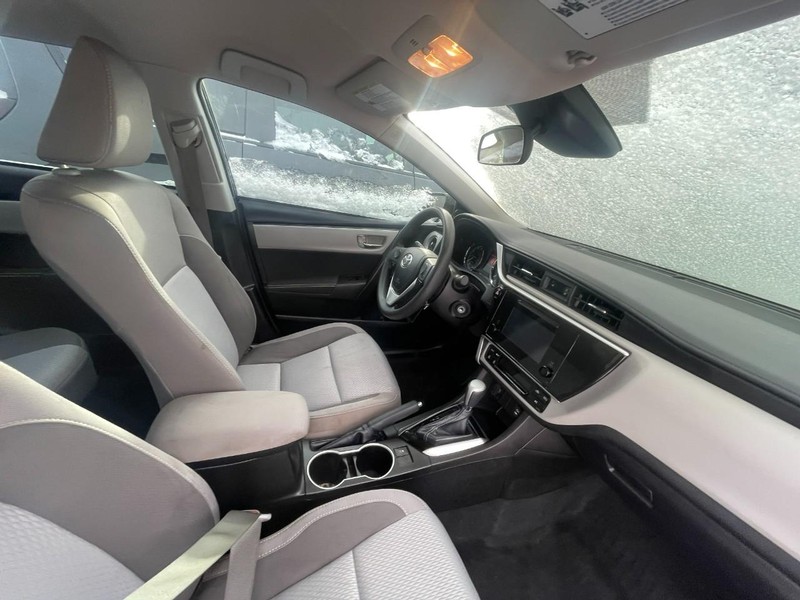 Toyota Corolla Vehicle Image 05