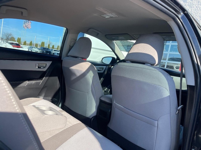 Toyota Corolla Vehicle Image 10