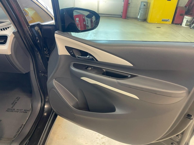 Chevrolet Bolt EV Vehicle Image 11