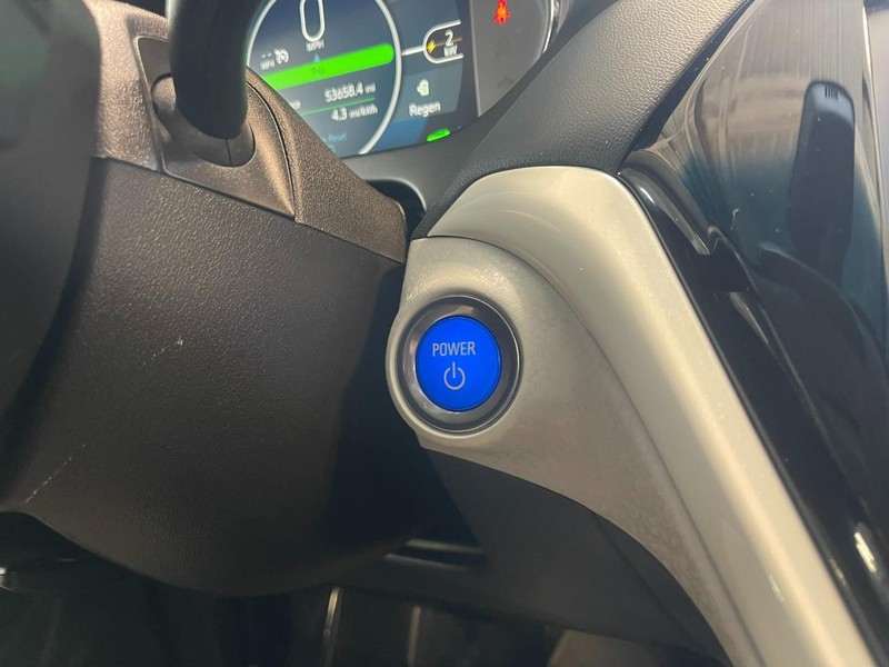 Chevrolet Bolt EV Vehicle Image 28