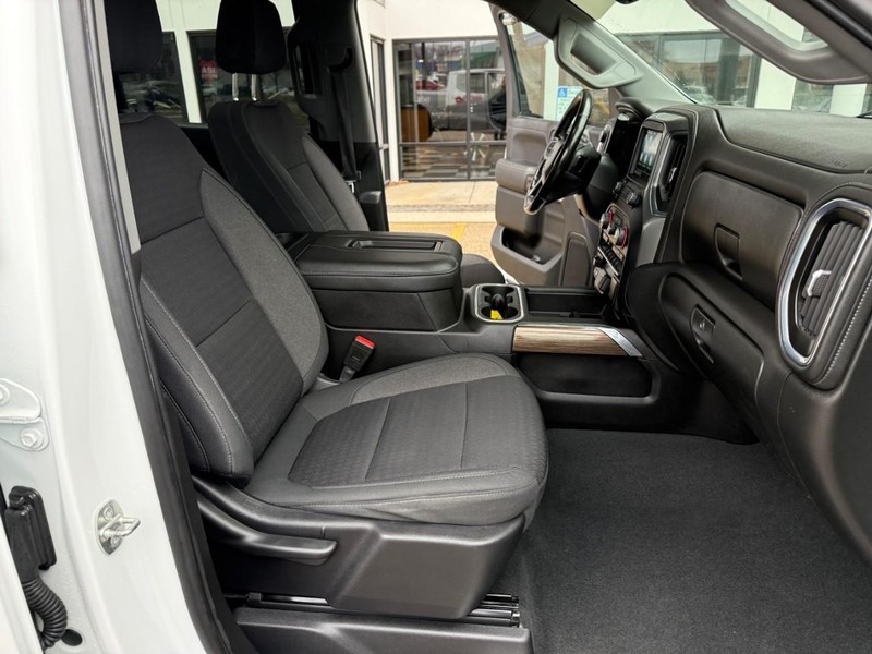 Chevrolet Silverado 1500 Vehicle Image 17