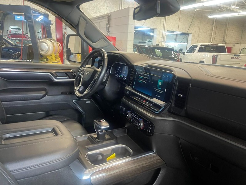 Chevrolet Silverado 1500 Vehicle Image 09