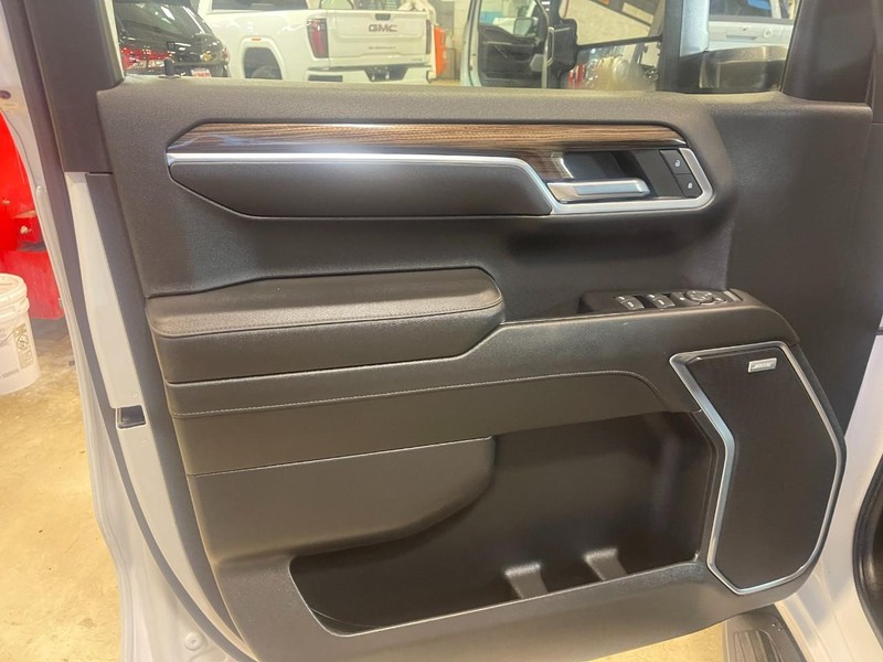 Chevrolet Silverado 1500 Vehicle Image 18