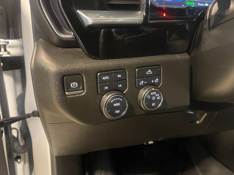 Chevrolet Silverado 1500 Vehicle Image 19