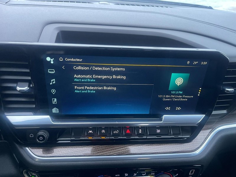 Chevrolet Silverado 1500 Vehicle Image 31